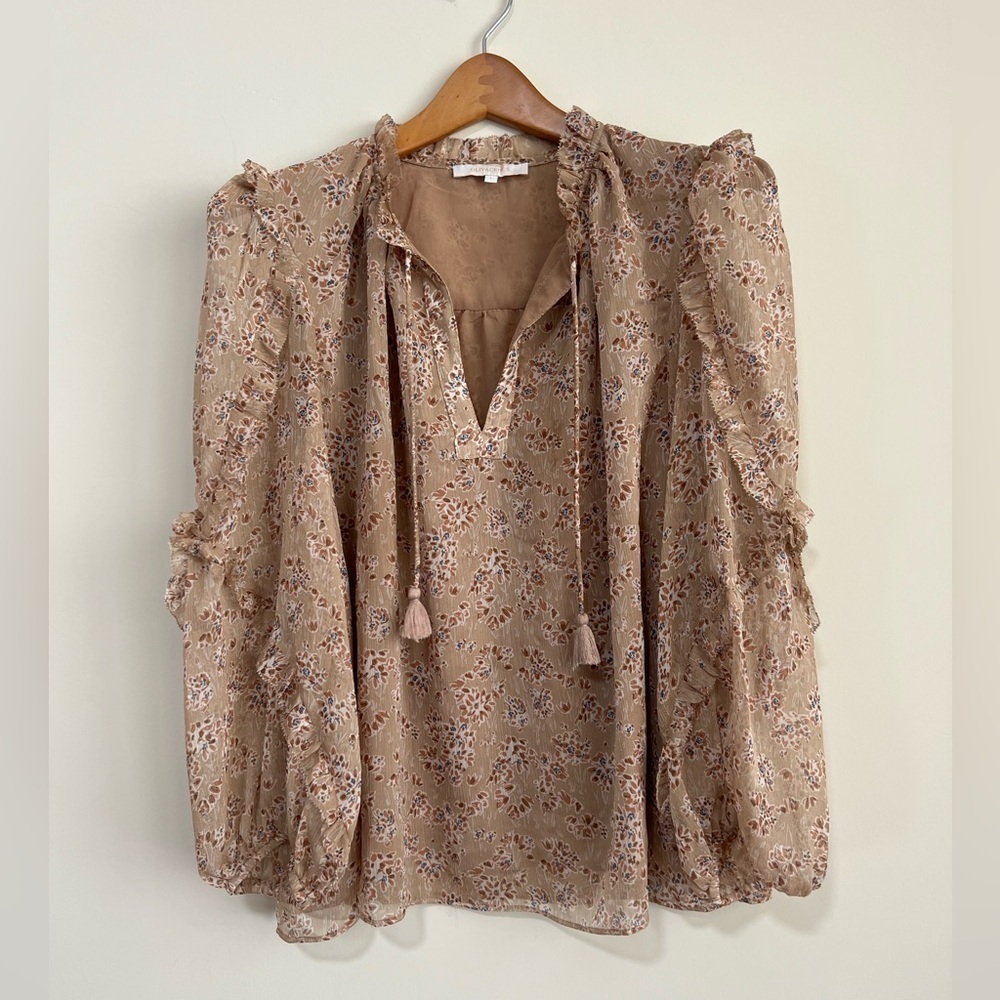 Olivaceous Flowy Top. Pristine Condition. Size L